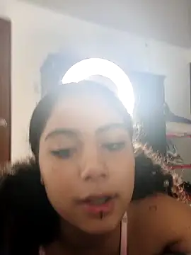 XXX chat uživo modela Spicy_Nesss