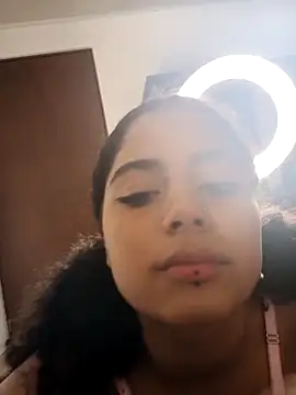 XXX chat uživo modela Spicy_Nesss