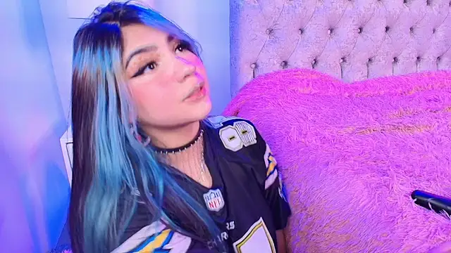 Salem_skyler_ Chat XXX in diretta