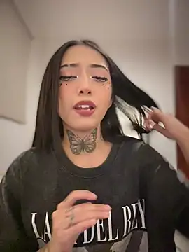 XXX chat uživo modela JIORYOvO