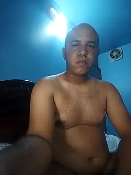 Carajito16's Live XXX Chat