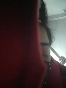 Онлайн чат XXX momo_loves