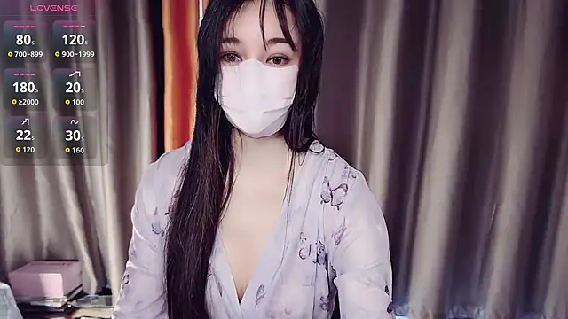 NolanMia 网络视讯表演