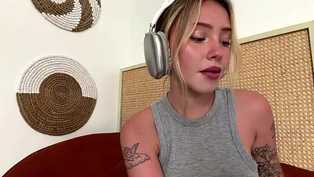 Chat XXX en directo de MartinaDeoliveira