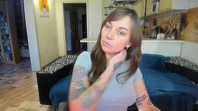 StacyTigerr: απευθείας συνομιλία ΧΧΧ