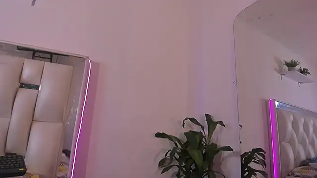 Darlyn_tenderhot__ Live XXX Chat