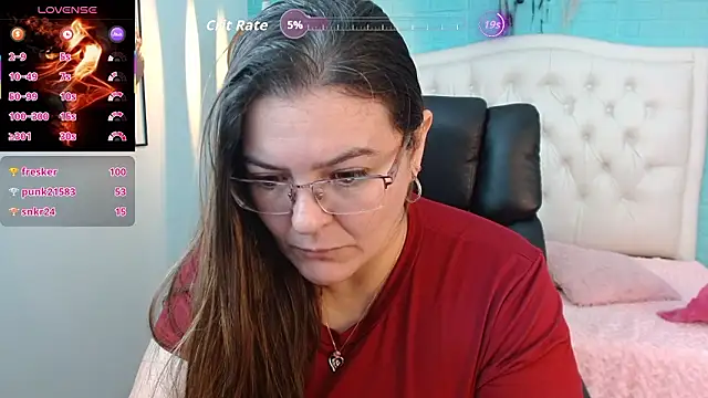 MsJossie: απευθείας συνομιλία ΧΧΧ