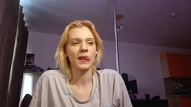 Chat +18 de AuraNevera ao vivo