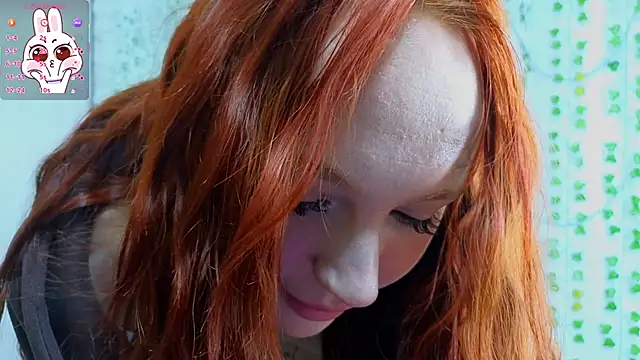 Lusy_PickMe élő XXX-chatje