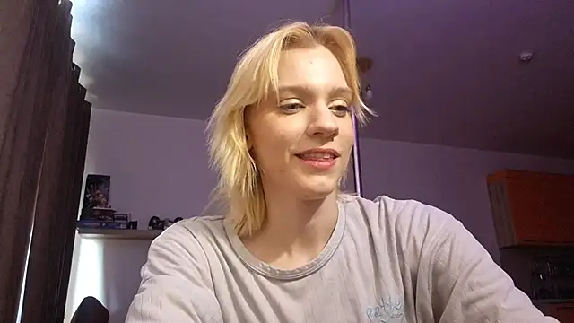 AuraNevera élő XXX-chatje