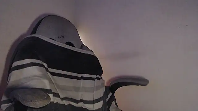 LuciferSantoryu Chat XXX in diretta