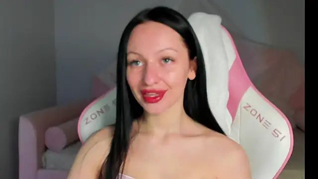 NaomiBlakes' Live XXX Chat