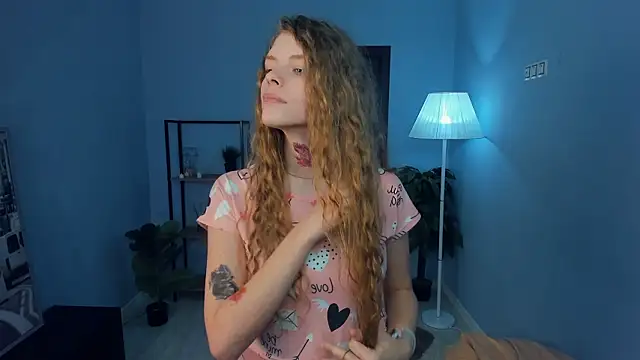 RayaNenlia 现场XXX聊天