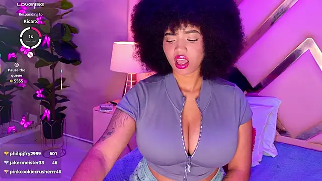 MalaikaBrown 现场XXX聊天