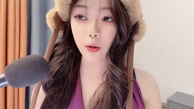 smalldaisy Adlı Modelin Canlı XXX Sohbeti