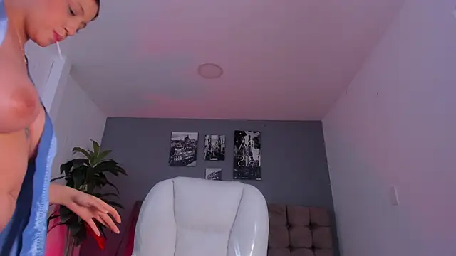 aleja_cute_'s Live XXX Chat