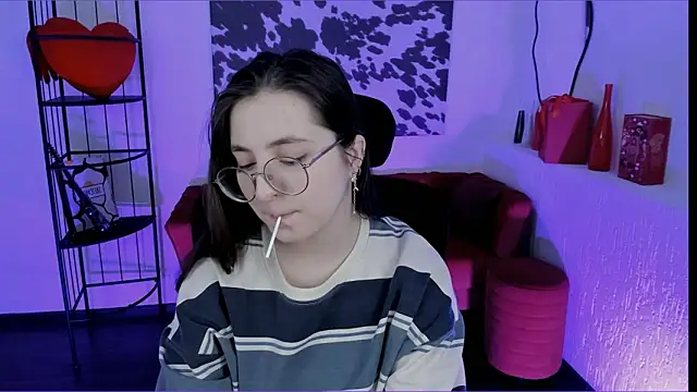 Chat +18 de VirtuallVoyant ao vivo