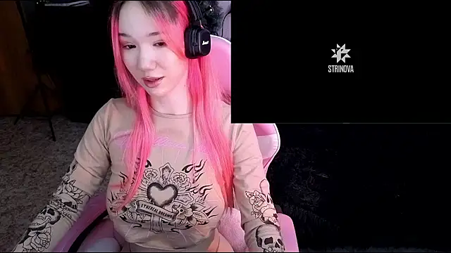 Chat +18 de Maya_Viola ao vivo