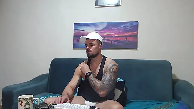 Tiberius_hunk's Webcam Show