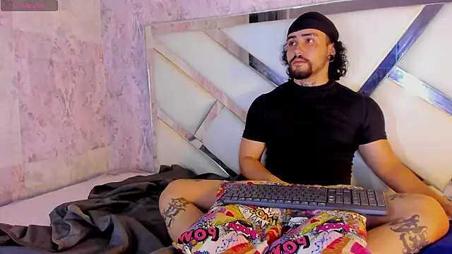 Benny_and_Mark élő XXX-chatje