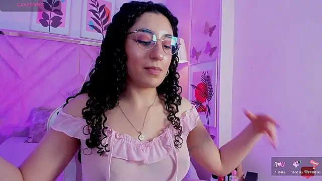 DemiJones_ Chat XXX in diretta