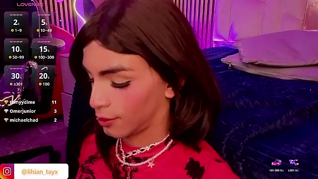 LIHIAN_TAY Show in webcam