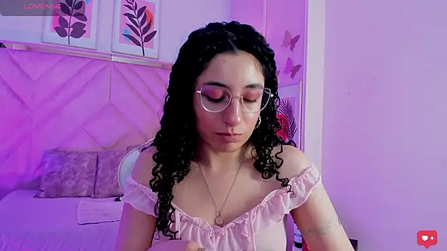 Živý XXX chat DemiJones_