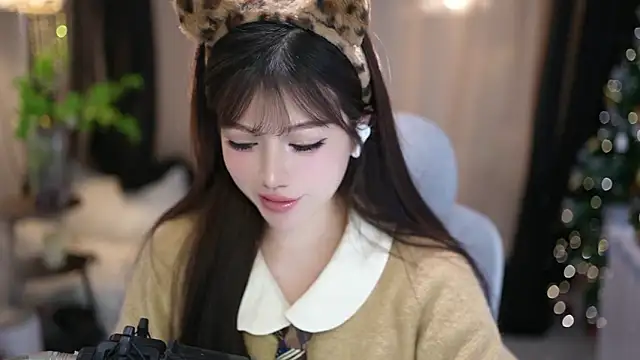 Cecilyn Live XXX chat