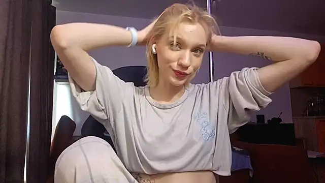 AuraNevera's Webcam Show