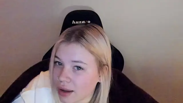 دردشة Lulu_Di الجنسية المباشرة