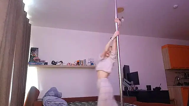 AuraNevera's Live XXX Chat