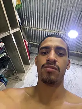 ikaro21 Live XXX-Chat