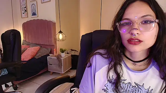 Hanabie_: онлайн-секс-чат