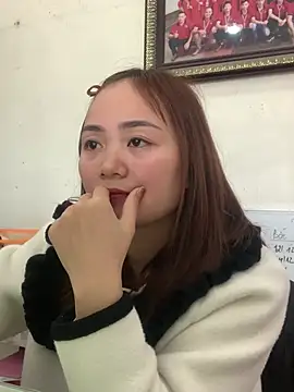 Bana-gibeen Live XXX chat