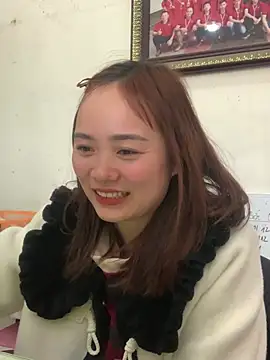 Bana-gibee Chat XXX in diretta