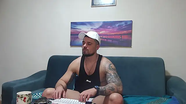 Tiberius_hunk 在線直播表演