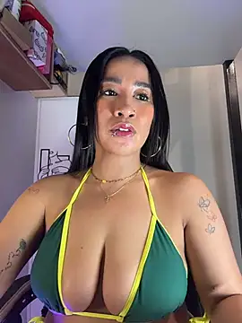 دردشة AsianMilfSheryl الجنسية المباشرة