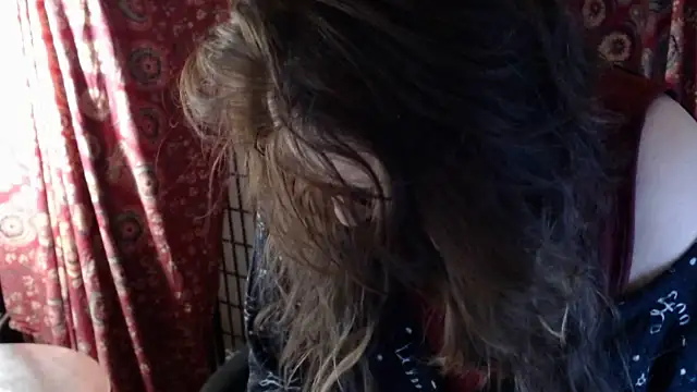 Ireallysquirt's Live XXX Chat