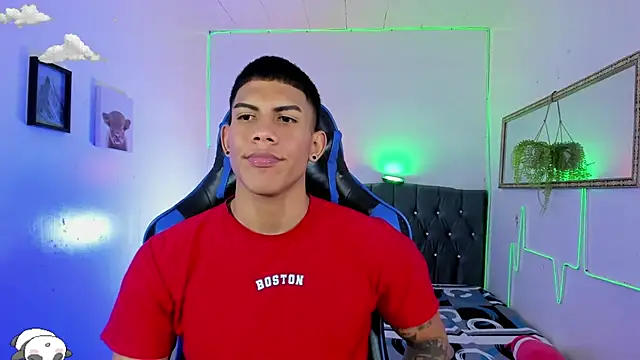 Damian_latinxxx élő XXX-chatje