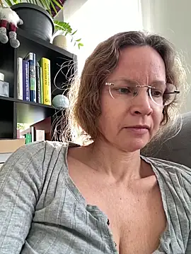 AnnikaRose élő XXX-chatje