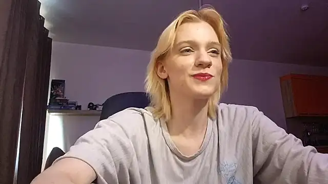 AuraNevera Adlı Modelin Canlı XXX Sohbeti