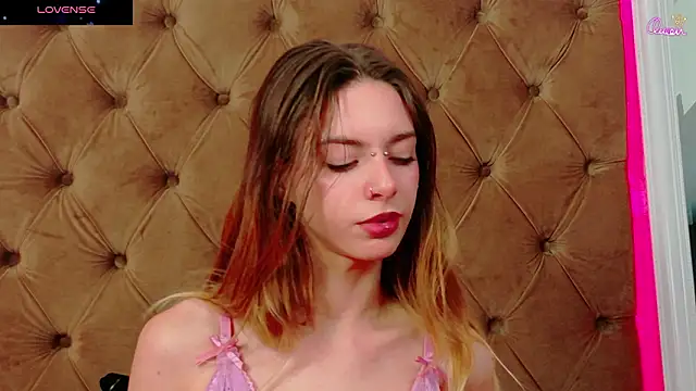 CoraVex – Live XXX-chat