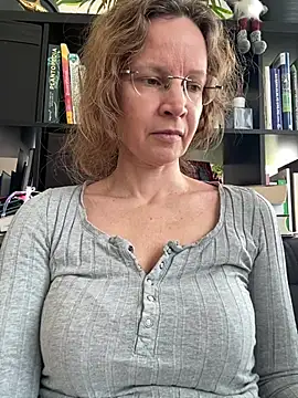 AnnikaRose Chat XXX in diretta