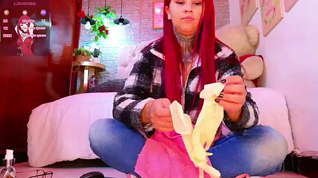 meghan_nill: διαδικτυακό σόου στην κ άμερα