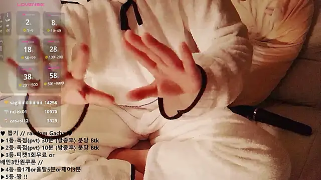 KipSukHee_sooni Chat XXX in diretta