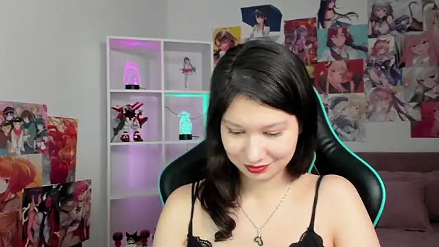 SaraDenars Adlı Modelin Canlı XXX Sohbeti