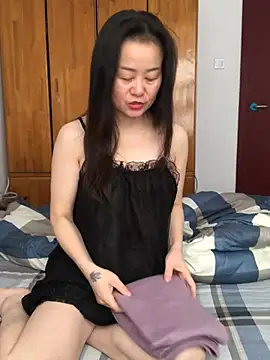 yunyun52012 Adlı Modelin Canlı XXX Sohbeti