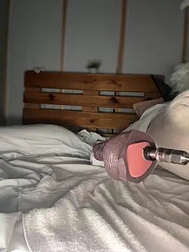 ROUSSH: онлайн-секс-чат