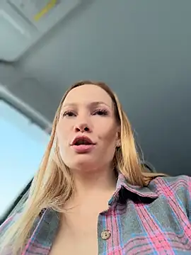 LavenderHot's Live XXX Chat