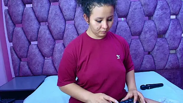 AlaSmith লাইভ XXX চ্যাট